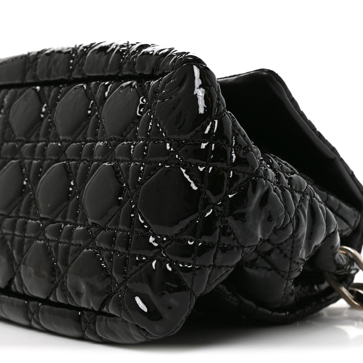 Patent Cannage New Lock Flap Black