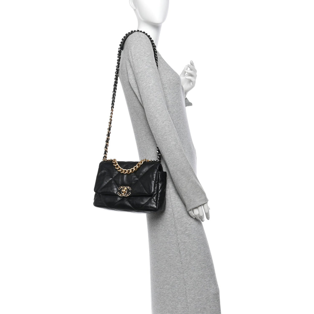 Lambskin Quilted Medium Chanel 19 Flap Black