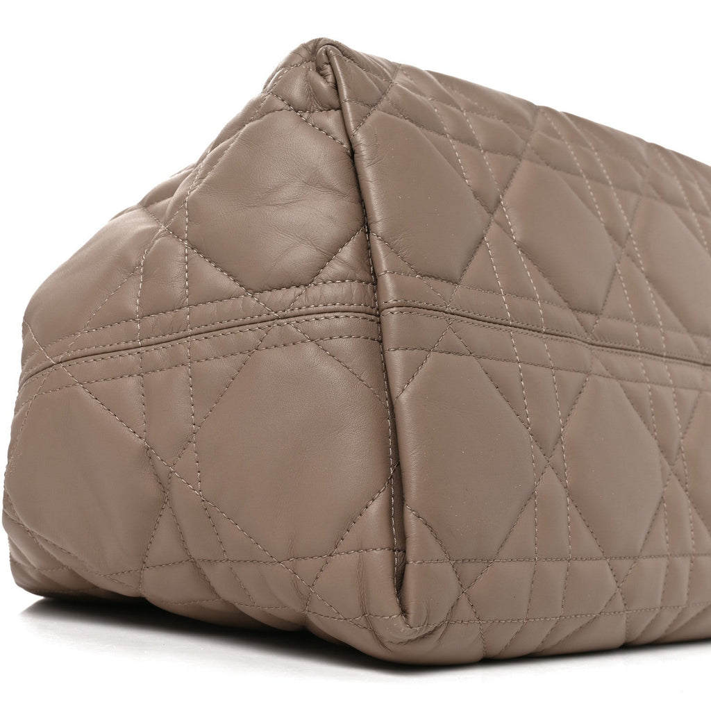 Calfskin Macrocannage Large Toujours Stone Grey