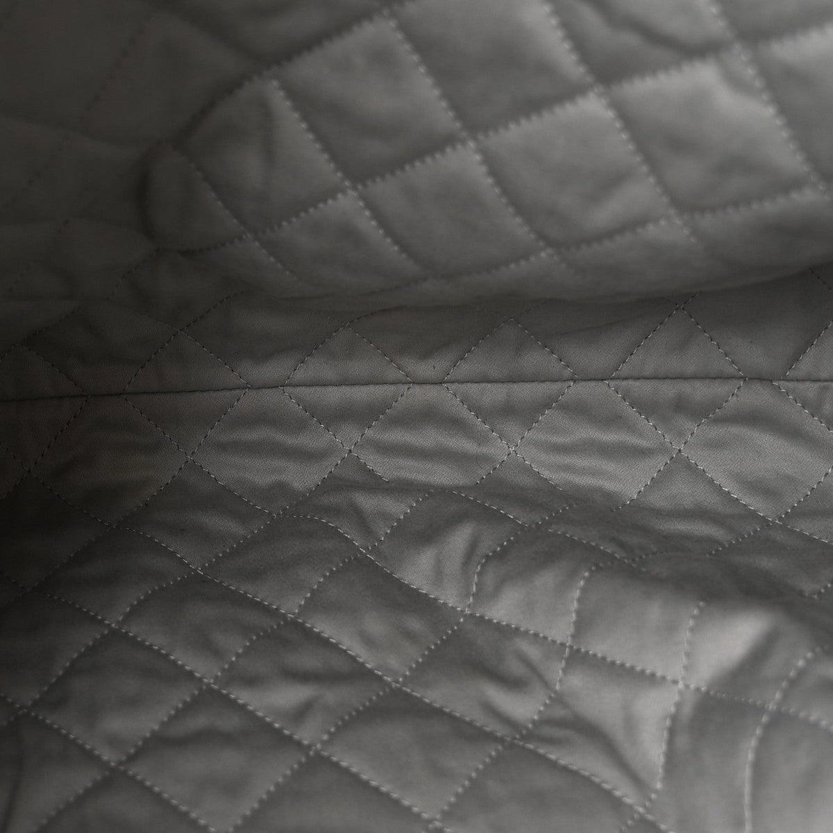 Metallic Calfskin Quilted Chanel 22 Silver
