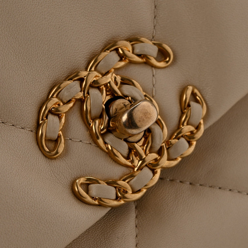 Lambskin Quilted Maxi Chanel 19 Flap Beige