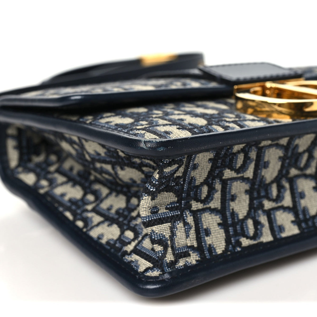 Oblique 30 Montaigne Flap Bag Blue