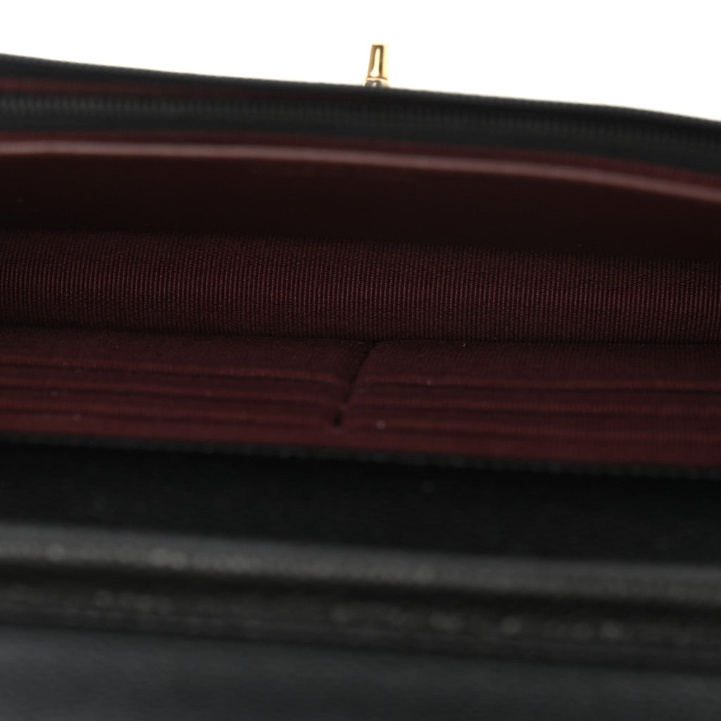 Caviar Quilted CC Turnlock Wallet On Chain WOC Black