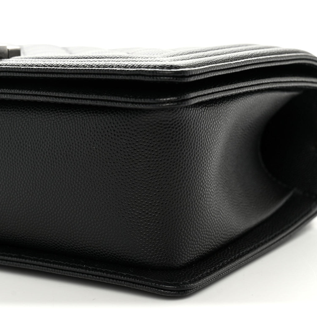 Caviar Quilted Medium Boy Flap Black
