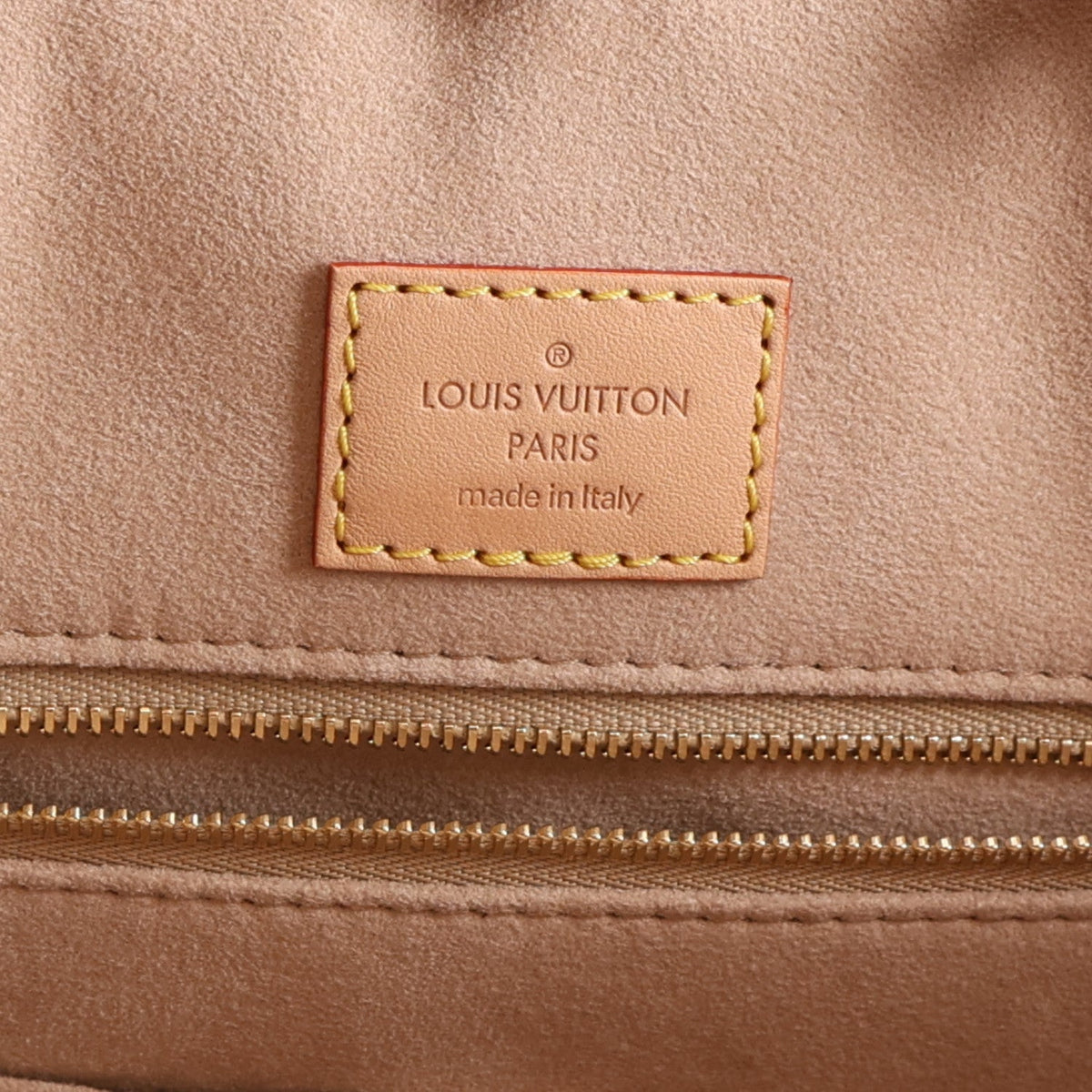 Monogram Onthego MM Trianon Gray