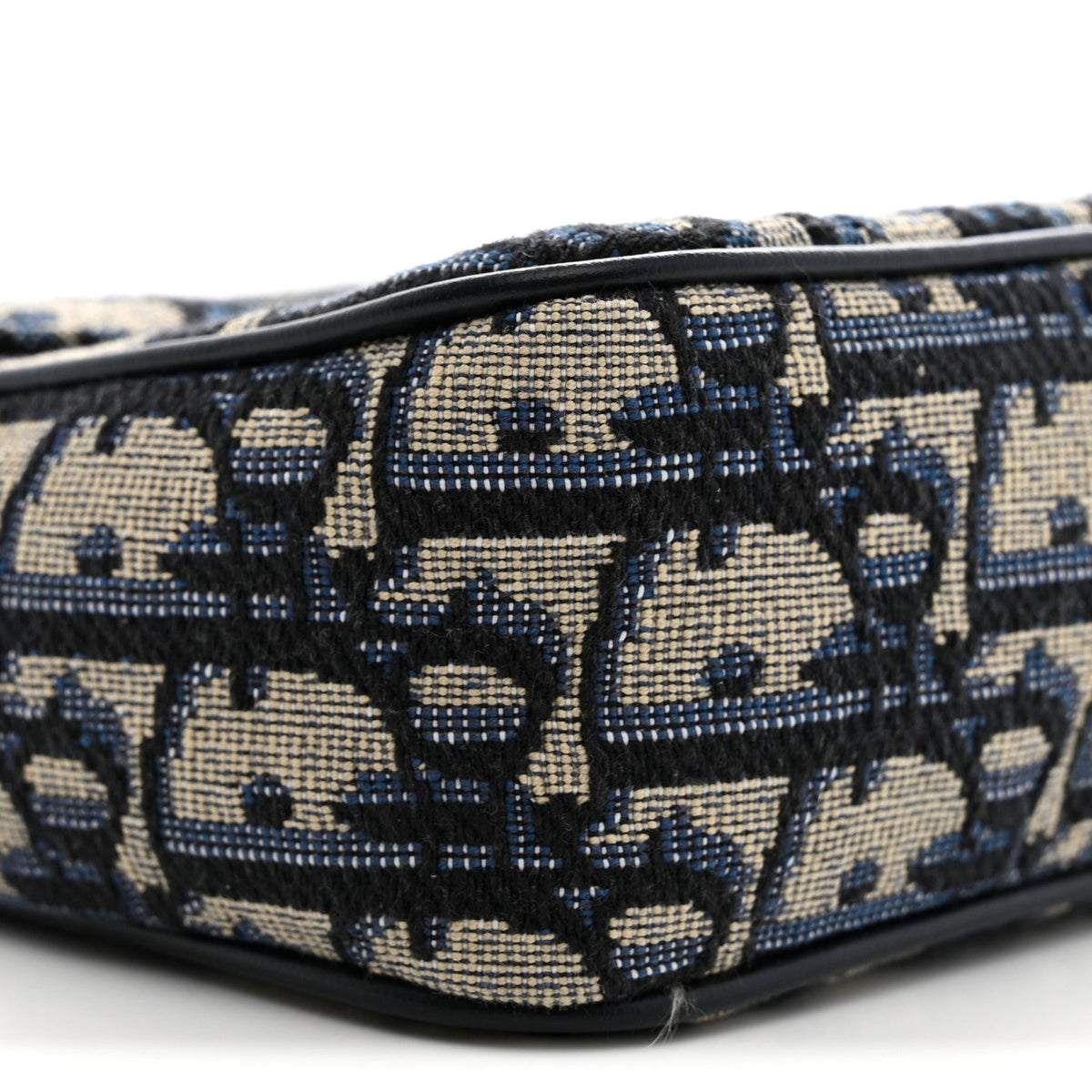 Oblique Jacquard Calfskin 30 Montaigne D-Vine Pouch With Chain Blue
