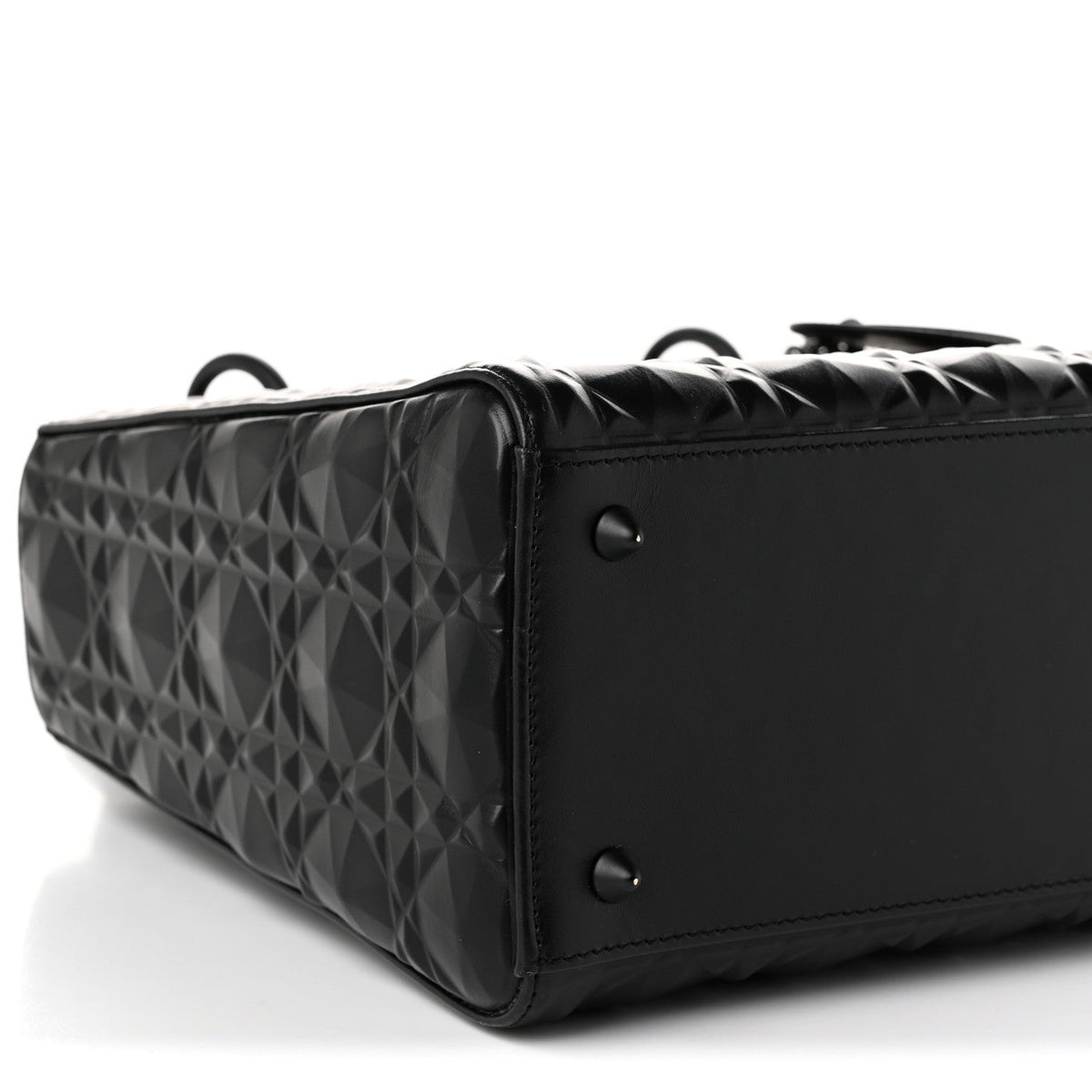 Calfskin Cannage Diamond Cannage Medium Lady Dior Black