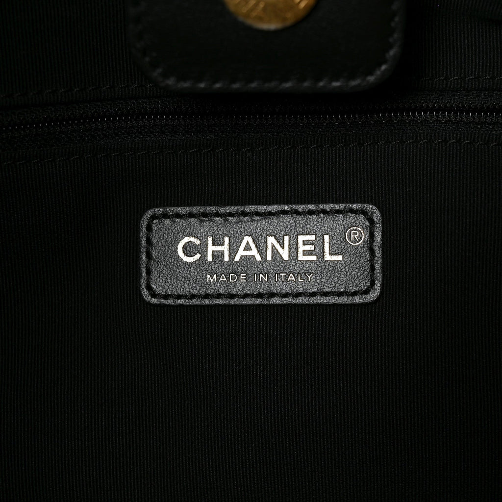 Nylon Grosgrain Quilted Lifestyle Shopping Tote Black