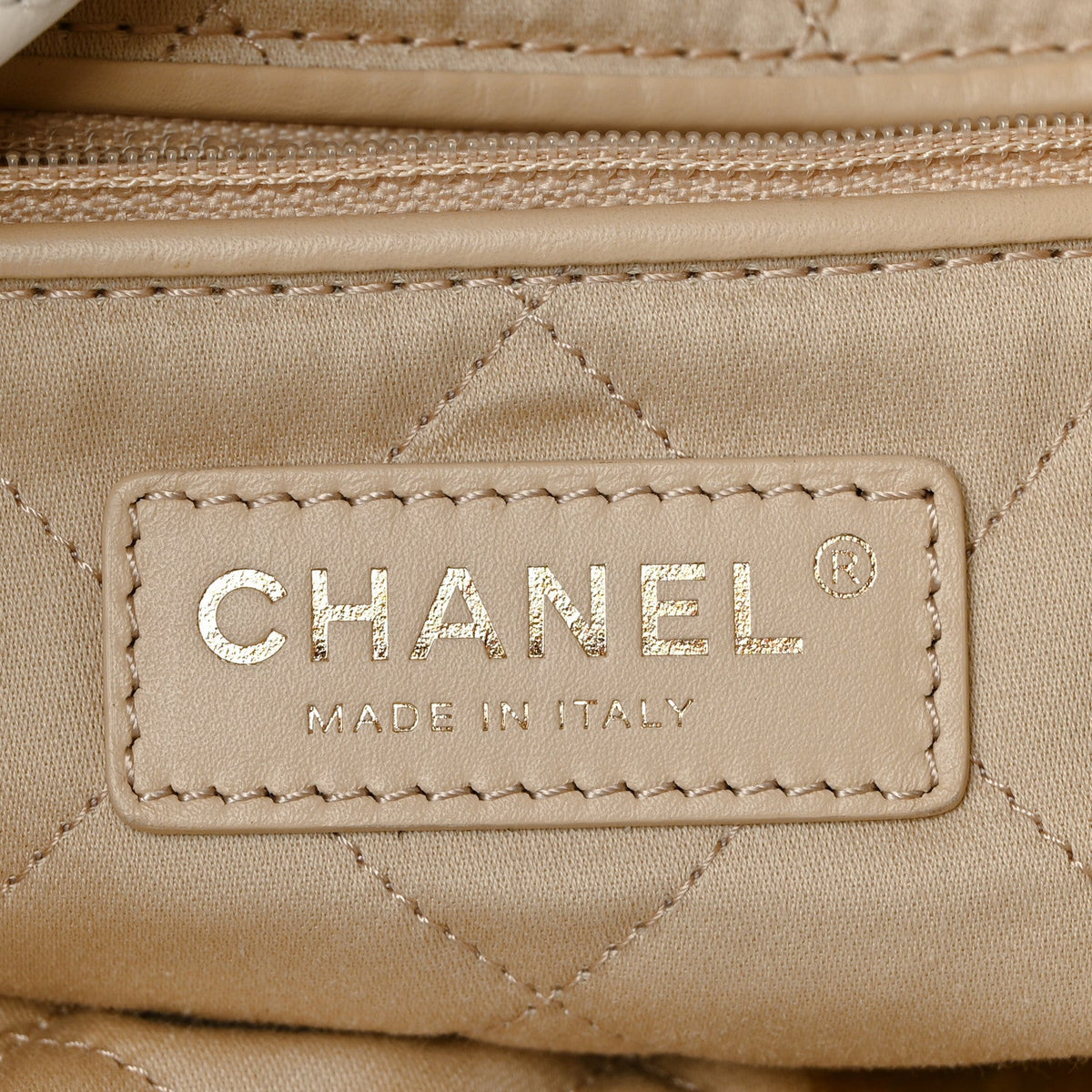 Shiny Calfskin Quilted Small Chanel 22 White