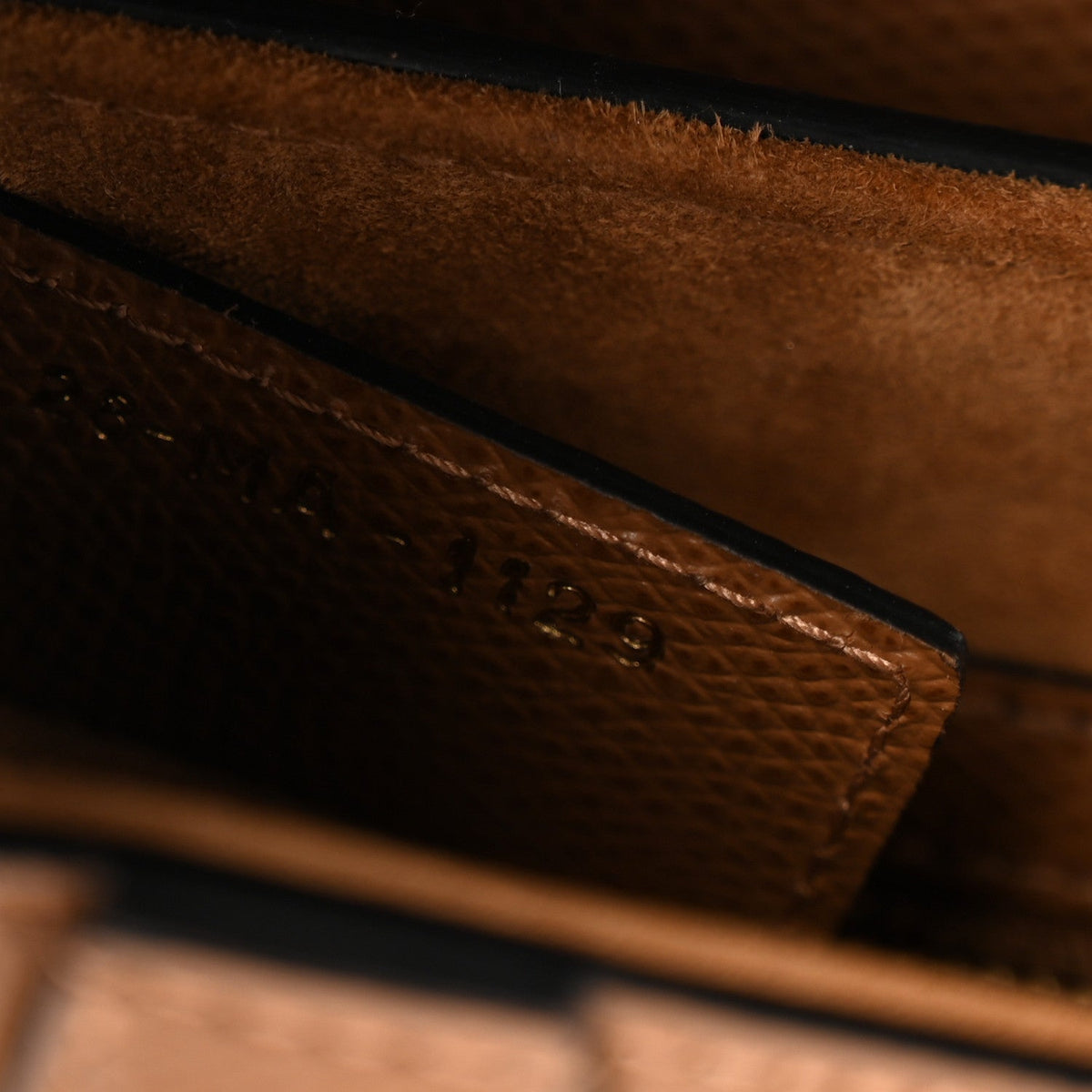Grained Calfskin Saddle Bag Camello