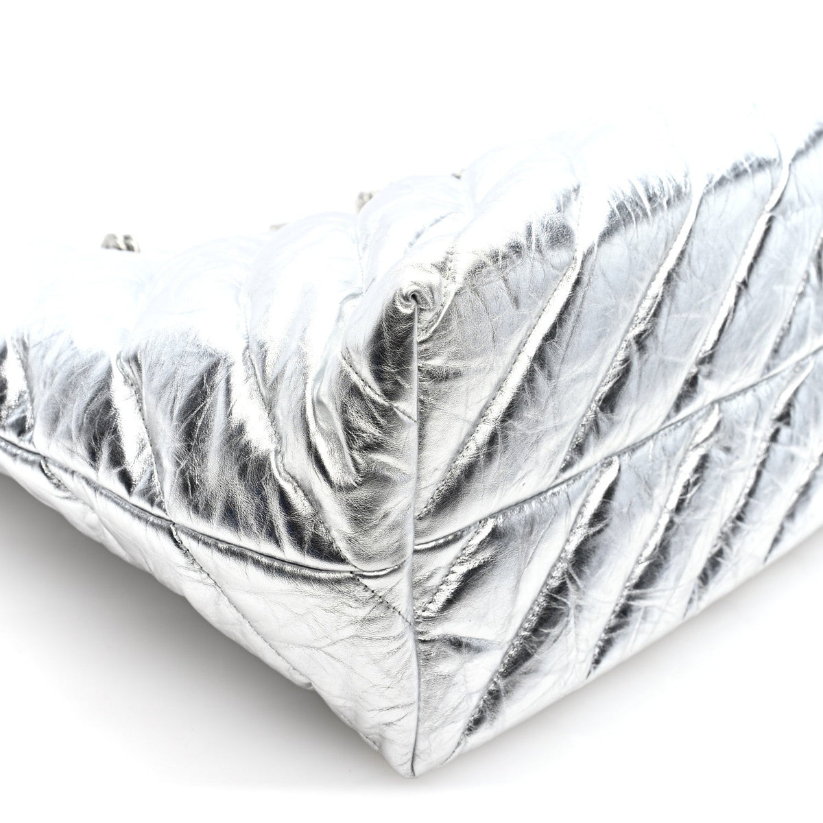 Metallic Crushed Calfskin Quilted Medium Crush Carry All Tote Bag Silver
