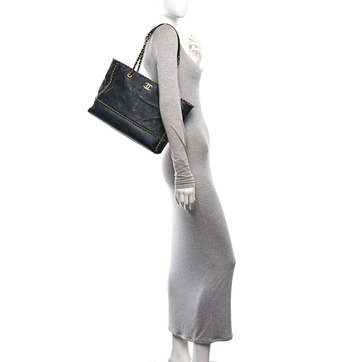 Calfskin Quilted Chain Lines Shopping Tote Black