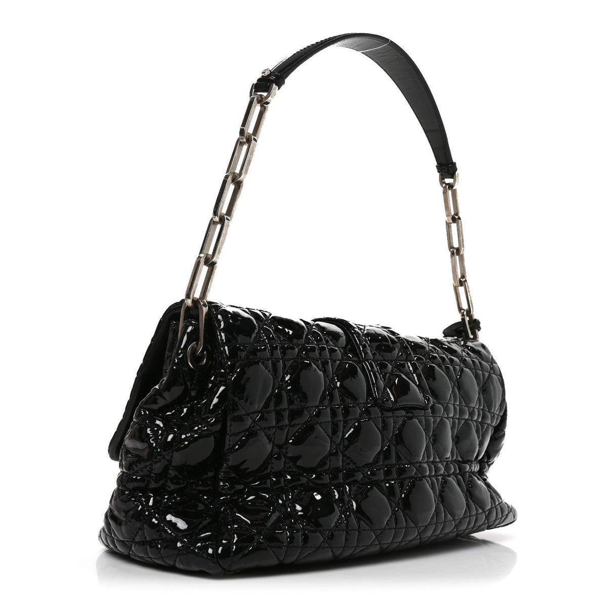 Patent Cannage New Lock Flap Black