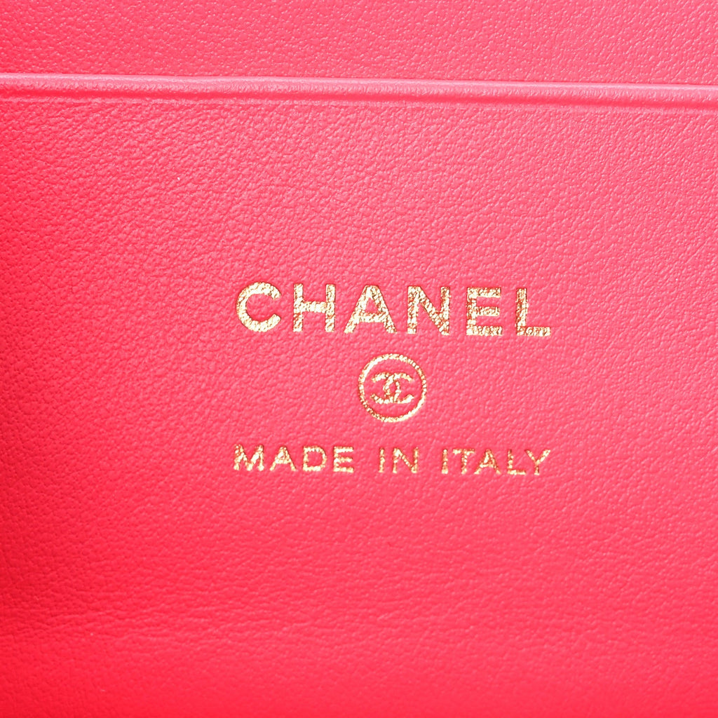 Caviar Quilted Top Handle Slim Vanity With Chain Fuchsia
