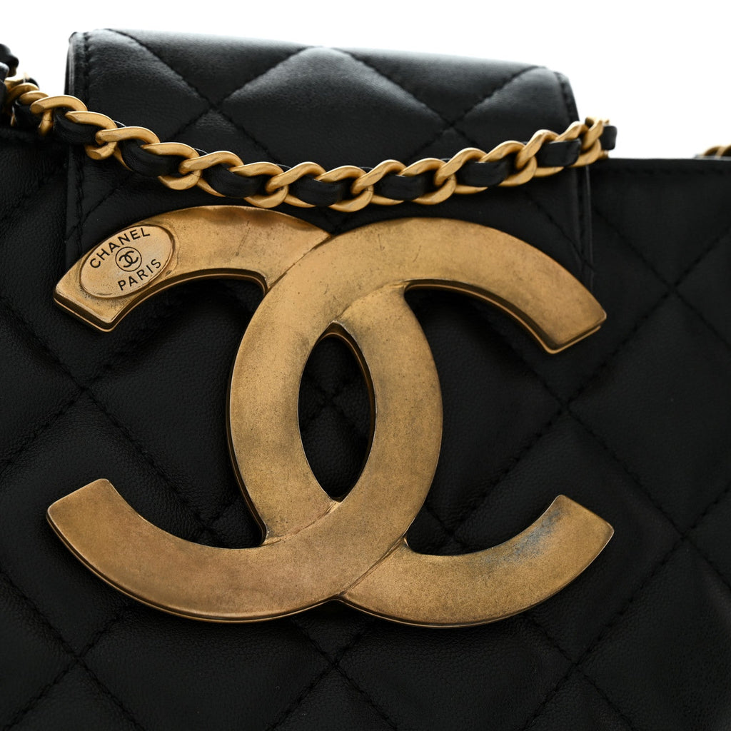 Lambskin Quilted Giant CC Shoulder Bag Black